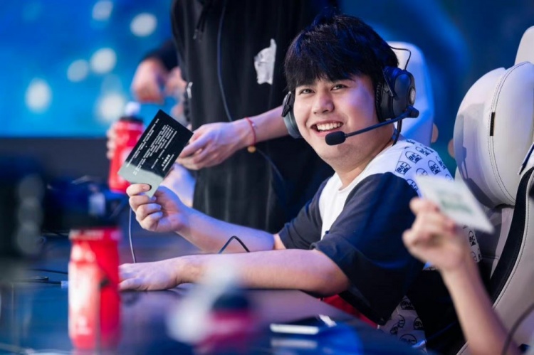 迷还是分析 迷还是分析