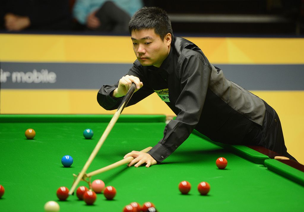 力的年轻球 力的年轻球